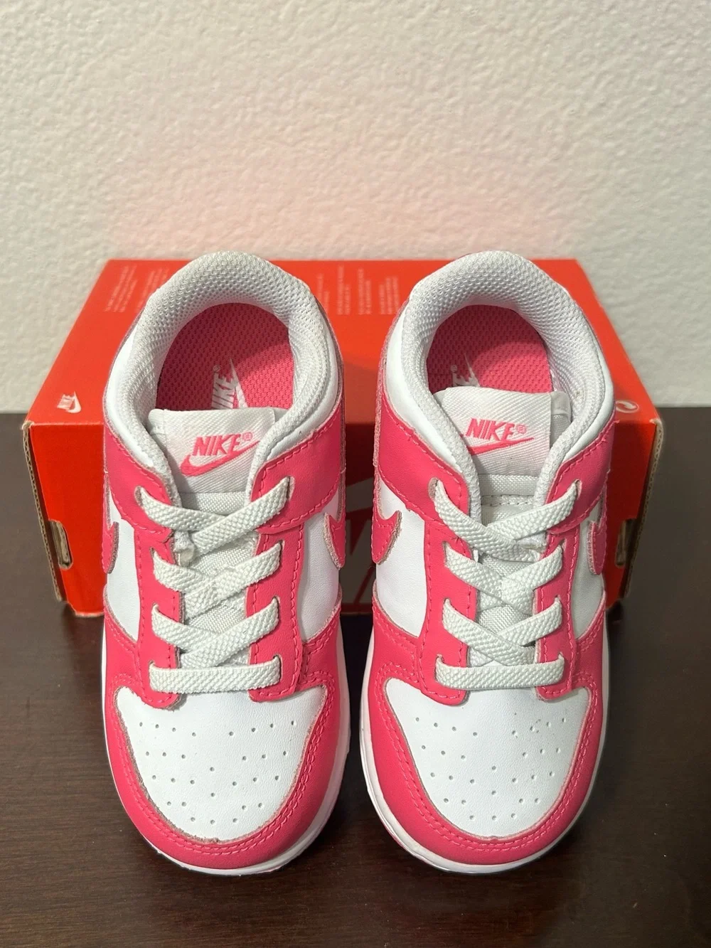 Nike Dunk Low White Laser Fuchsia Girls Toddler Sneakers Size 8C New Box